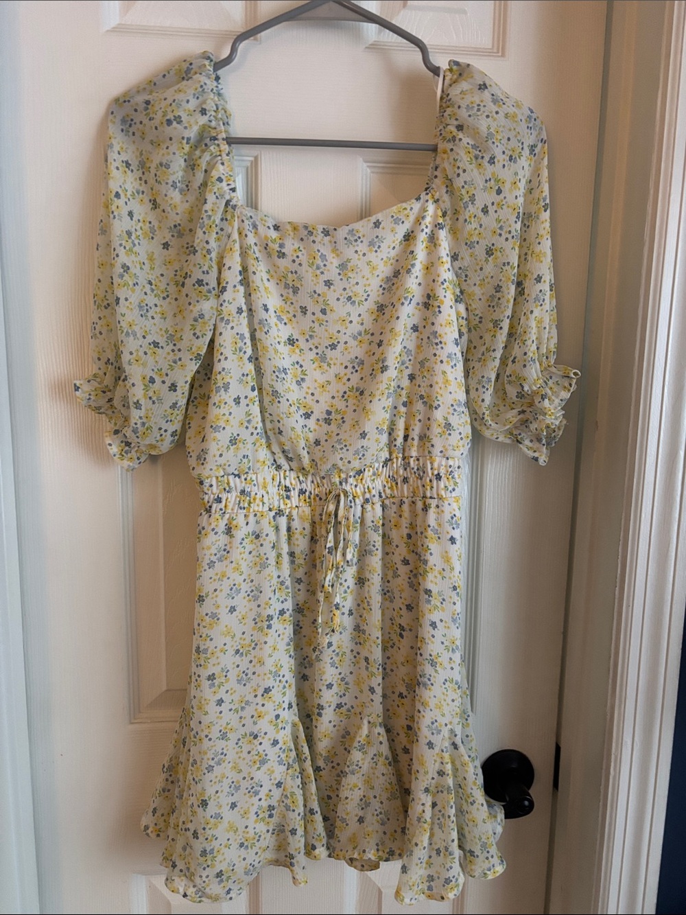 Floral Square-Neck Yellow Puff Sleeve Dress
